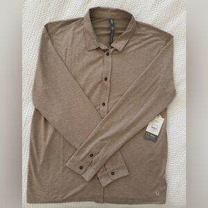 Vuori Men's Long Sleeve Button Down Shirt Camel Heather Large